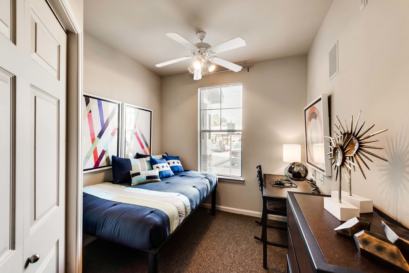 Maverick Place Apartment